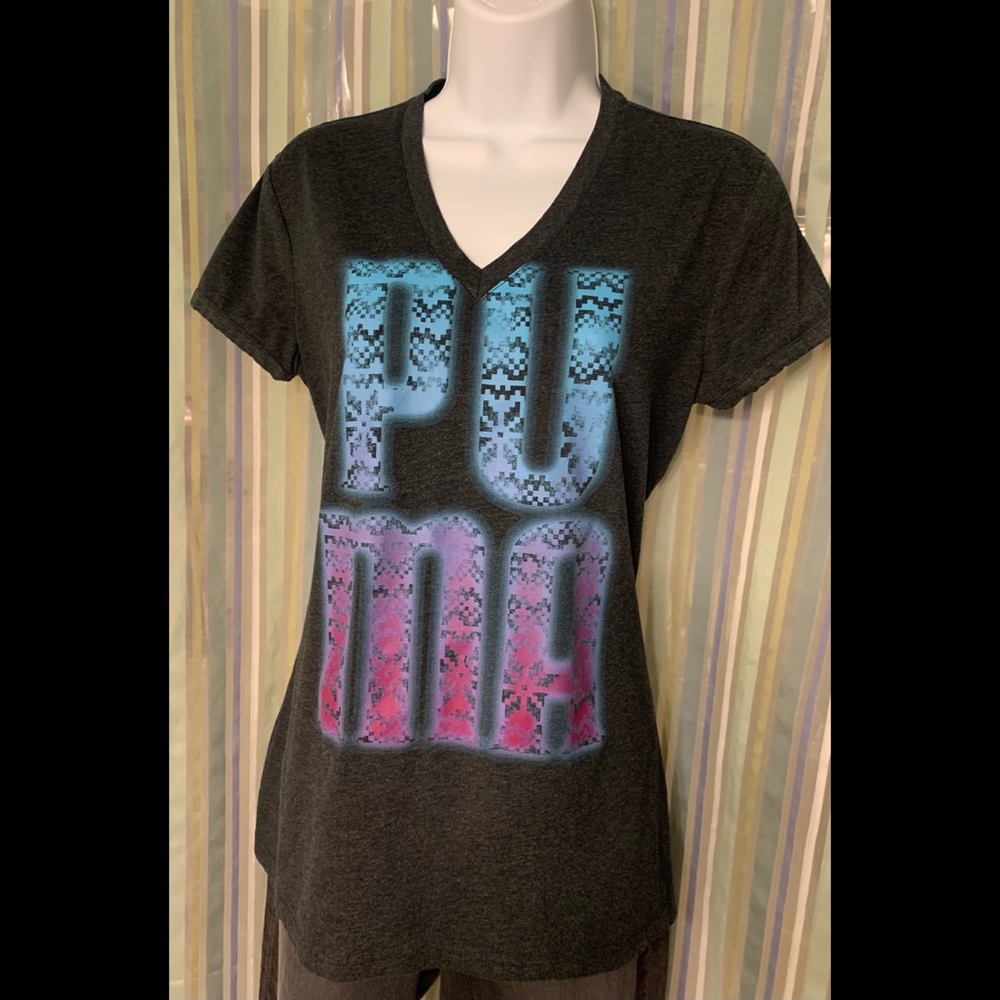 PUMA Womans V-Neck Tee
